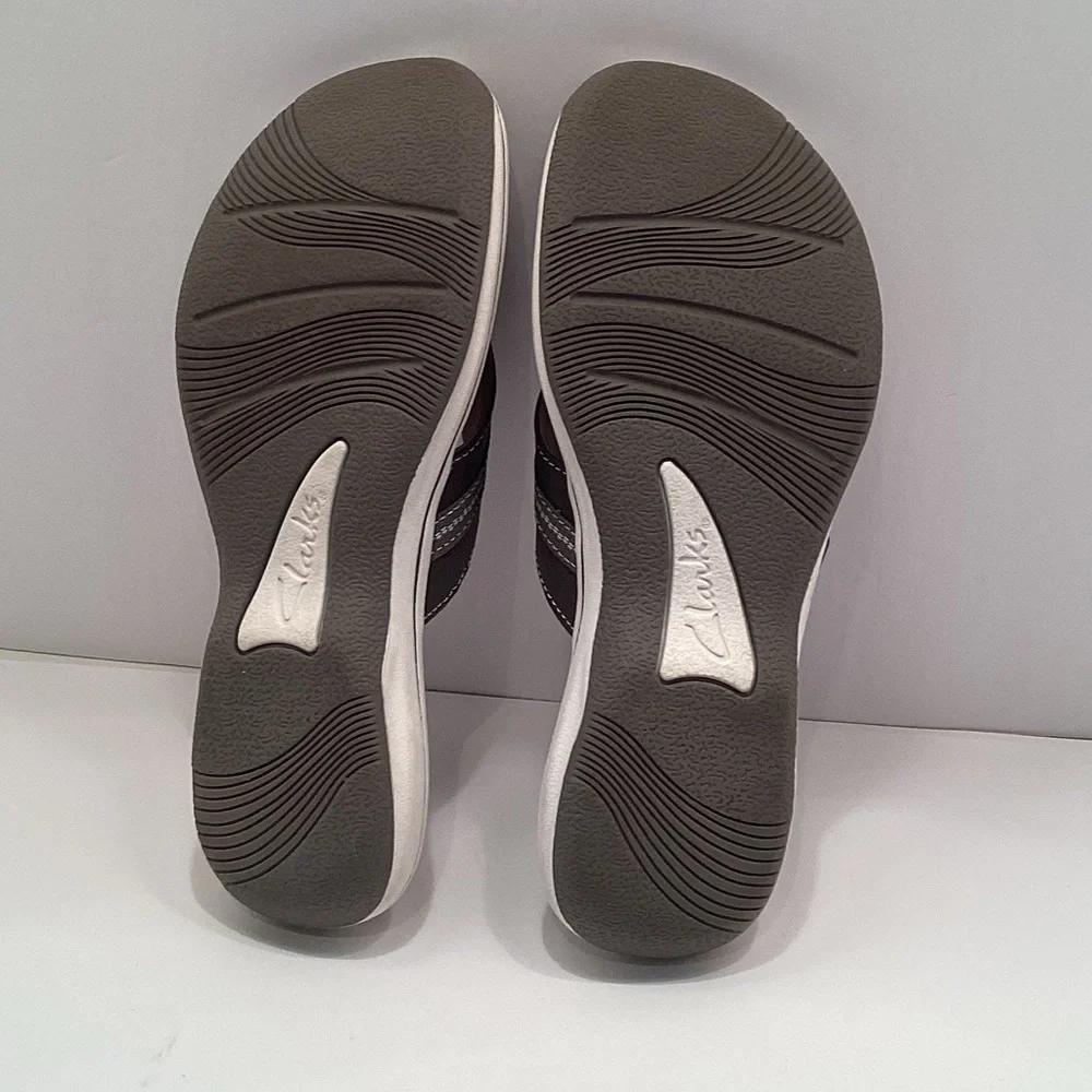 Clarks Cloudsteppers size 7 Dark Brown Sandals. NEW. (A3) - Picture 3 of 10